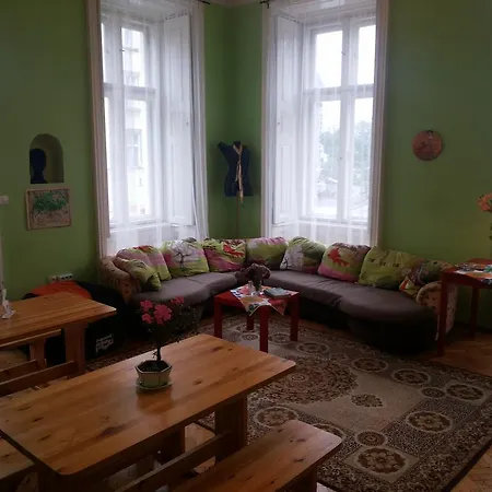 Hostel White Rabbit